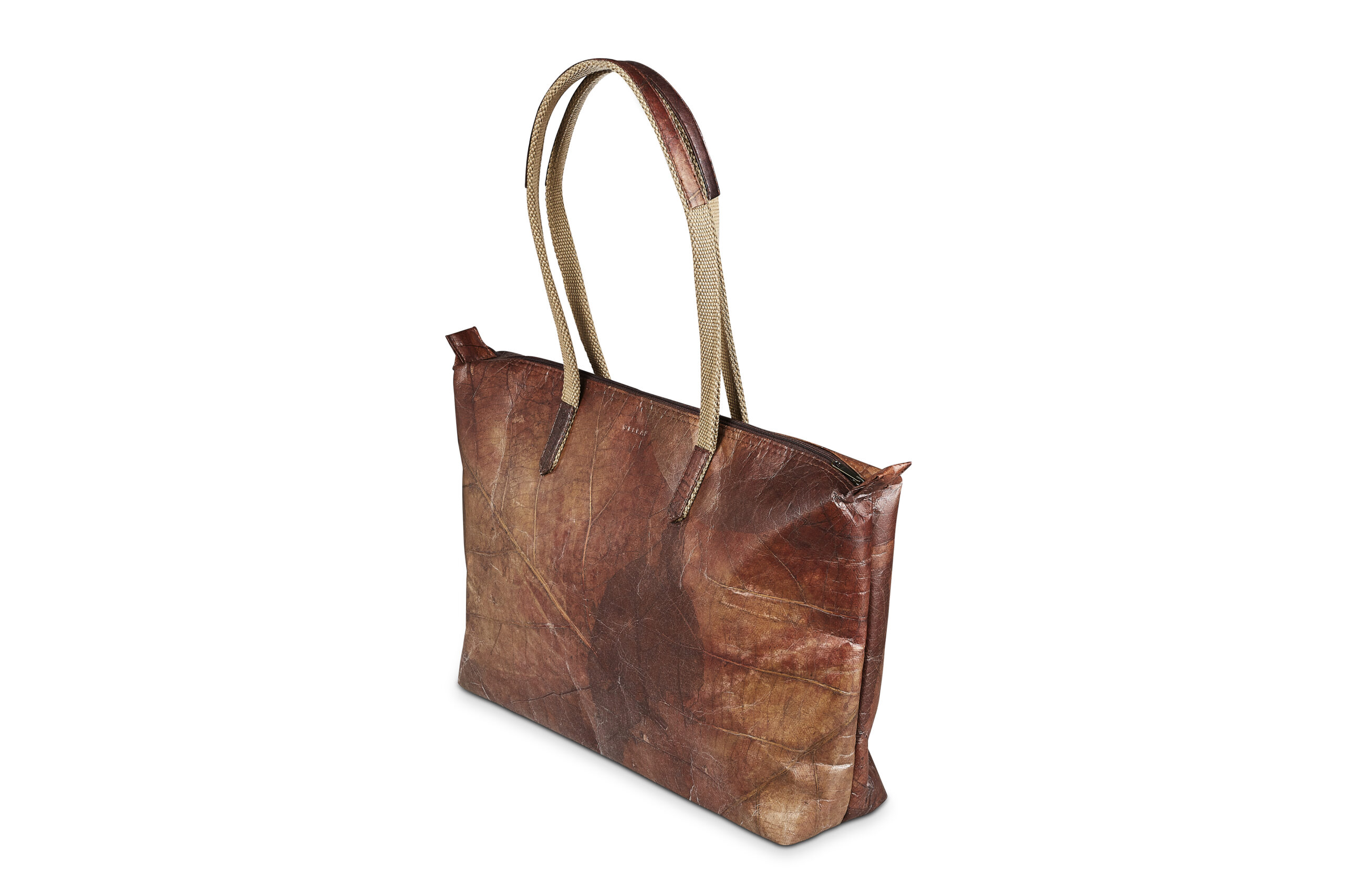 SHOP LEAF in der Farbe SOIL BROWN – Vegane Handtasche – Bild 2